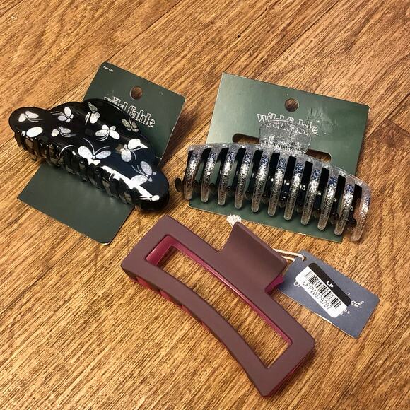 Bundle of Universal Thread and Wild Fable Hair Clips - Picture 1 of 8